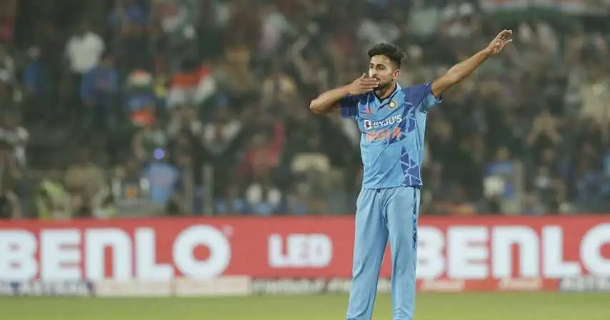 Umran Malik Returns to KKR Camp for Injury Rehab